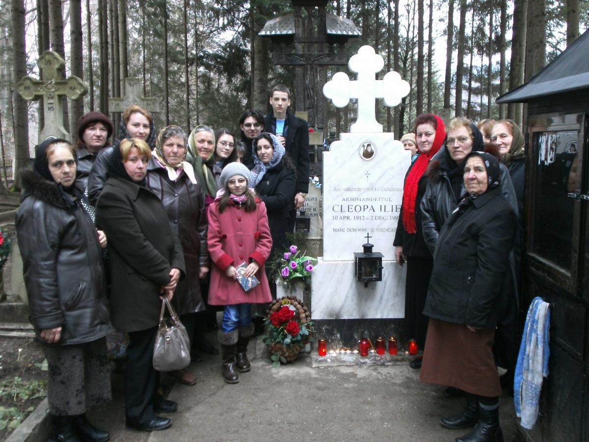 Mormantul Pr. Cleopa